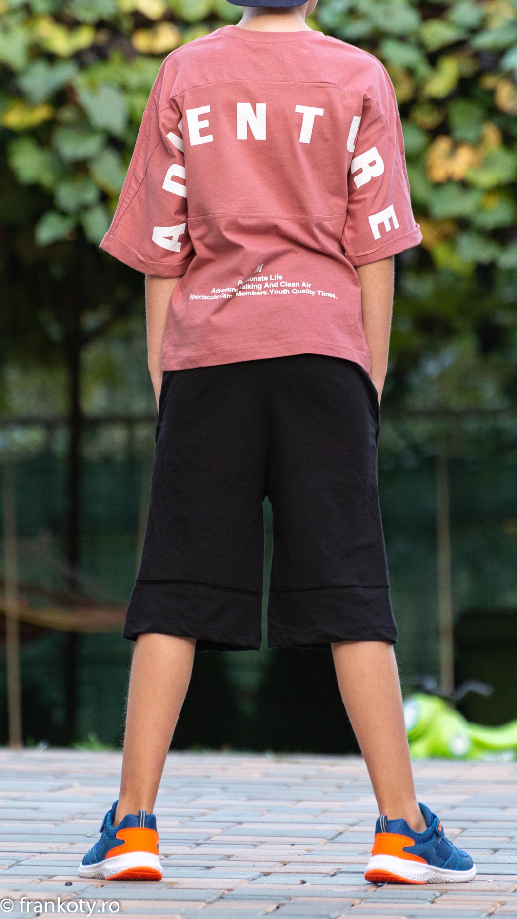 Set Tricou şi Pantaloni Scurţi