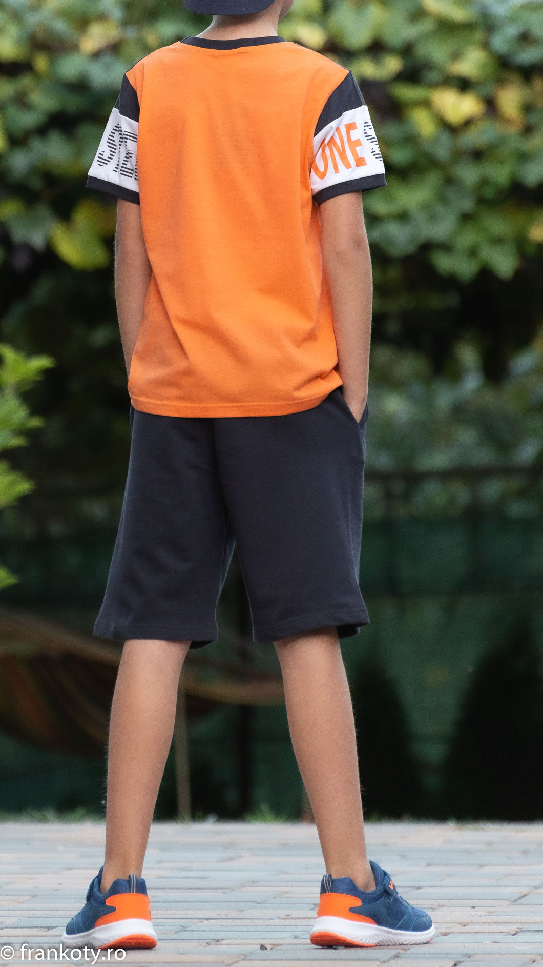 Set Tricou şi Pantaloni Scurţi