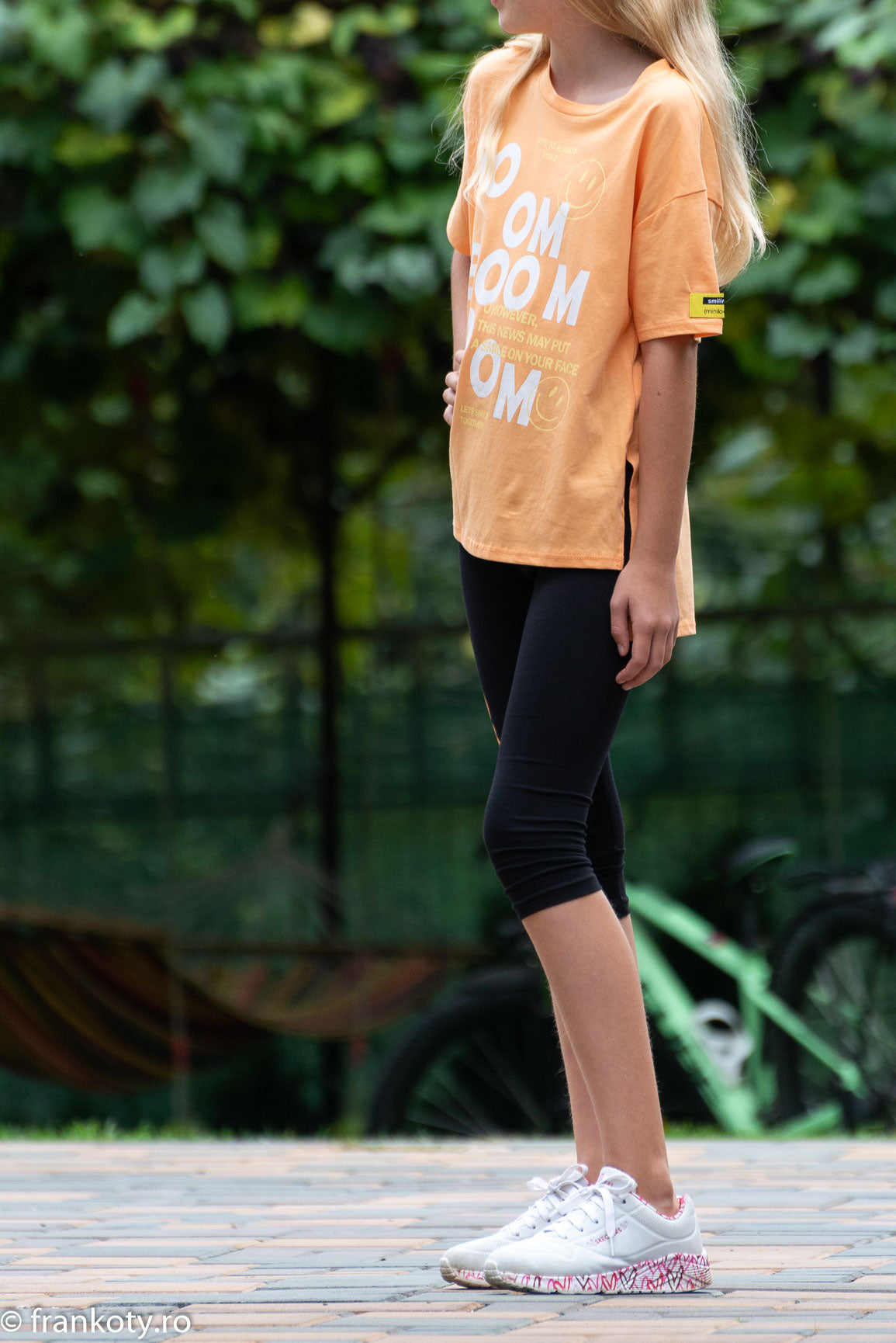 Set Tricou şi Pantaloni