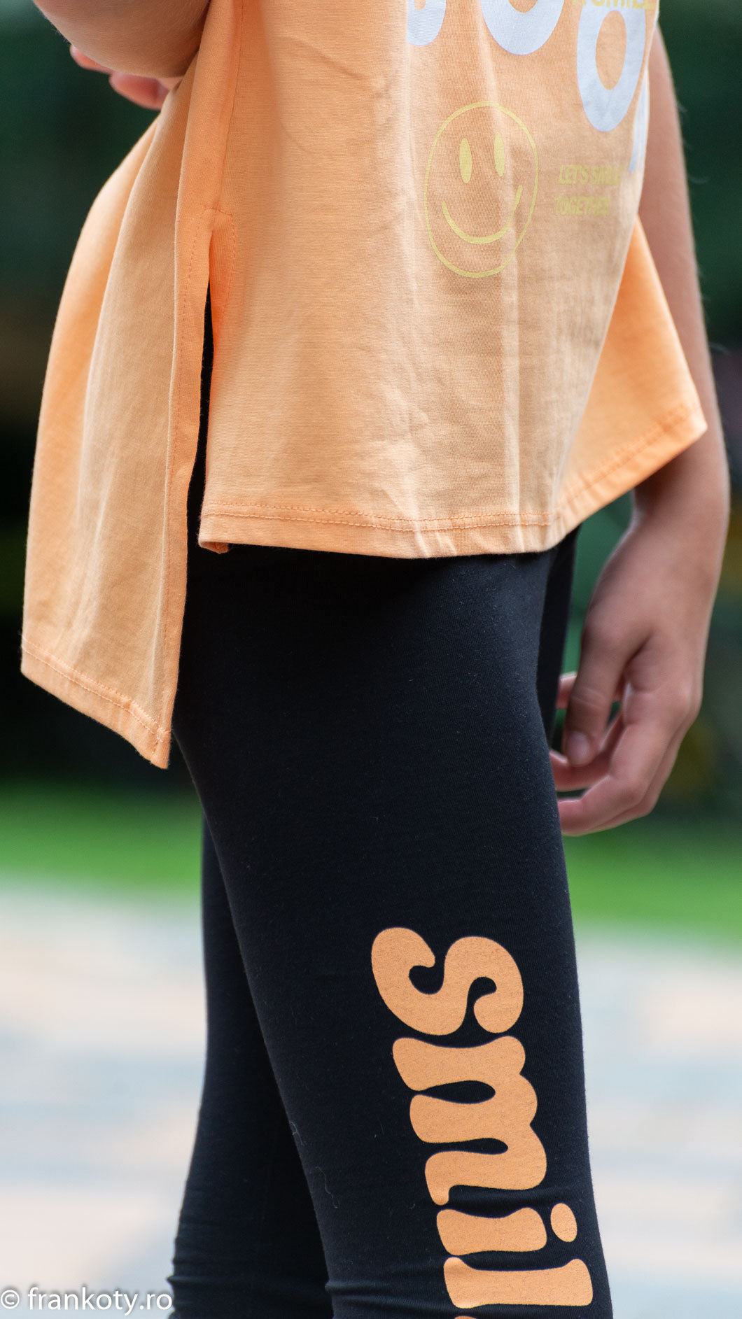 Set Tricou şi Pantaloni