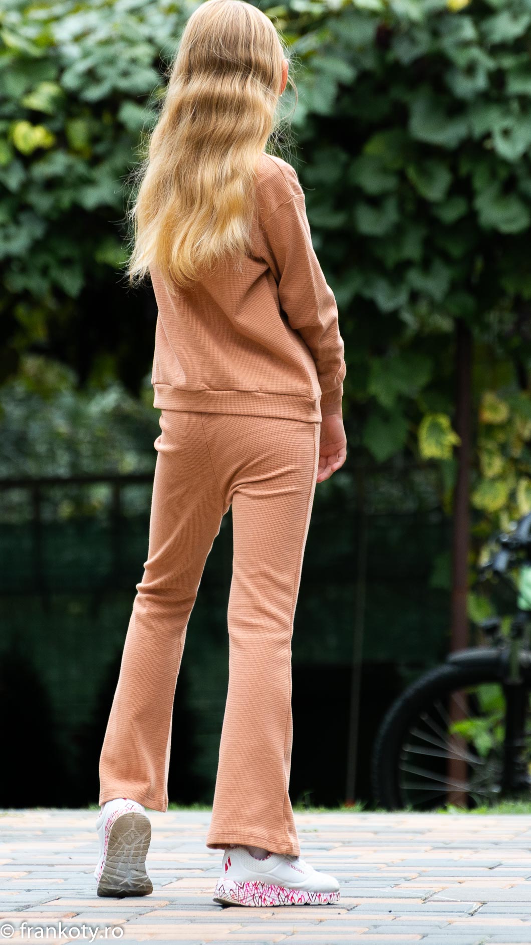 Set Bluză Tricou Pantaloni
