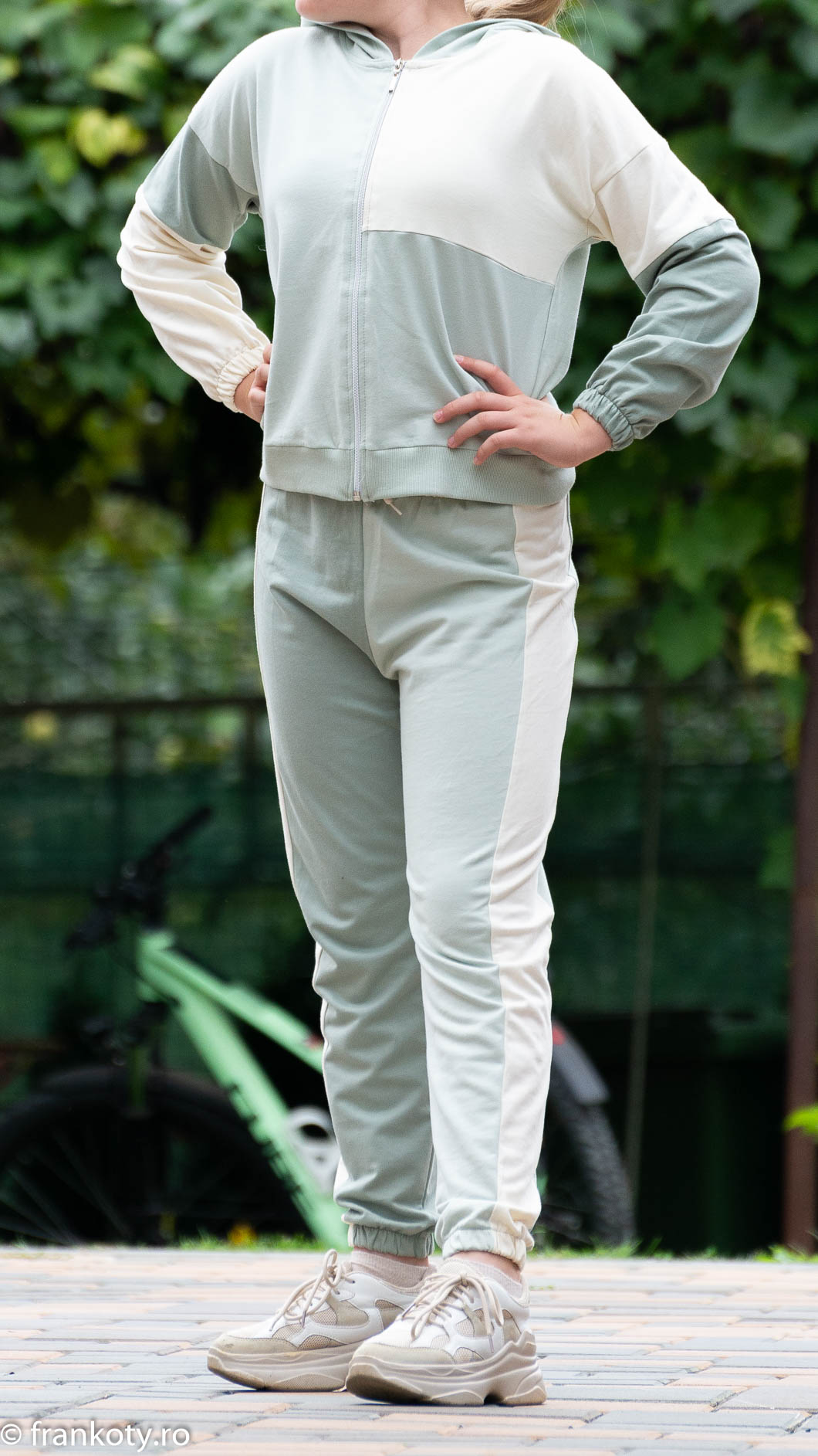 Set Hanorac Maieu Pantaloni