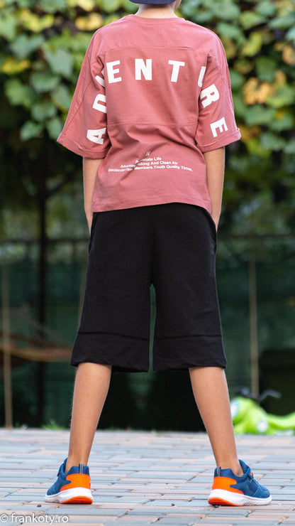 Set Tricou şi Pantaloni Scurţi